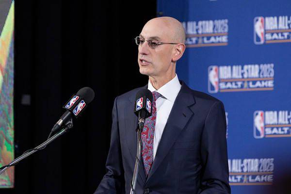 NBA渴望与各球队、球员工会重启关于赛季中期锦标赛的讨论